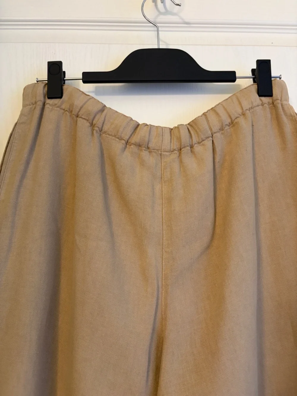 Raquel Allegra Taupe Drawstring Capris - Picture 8 of 11